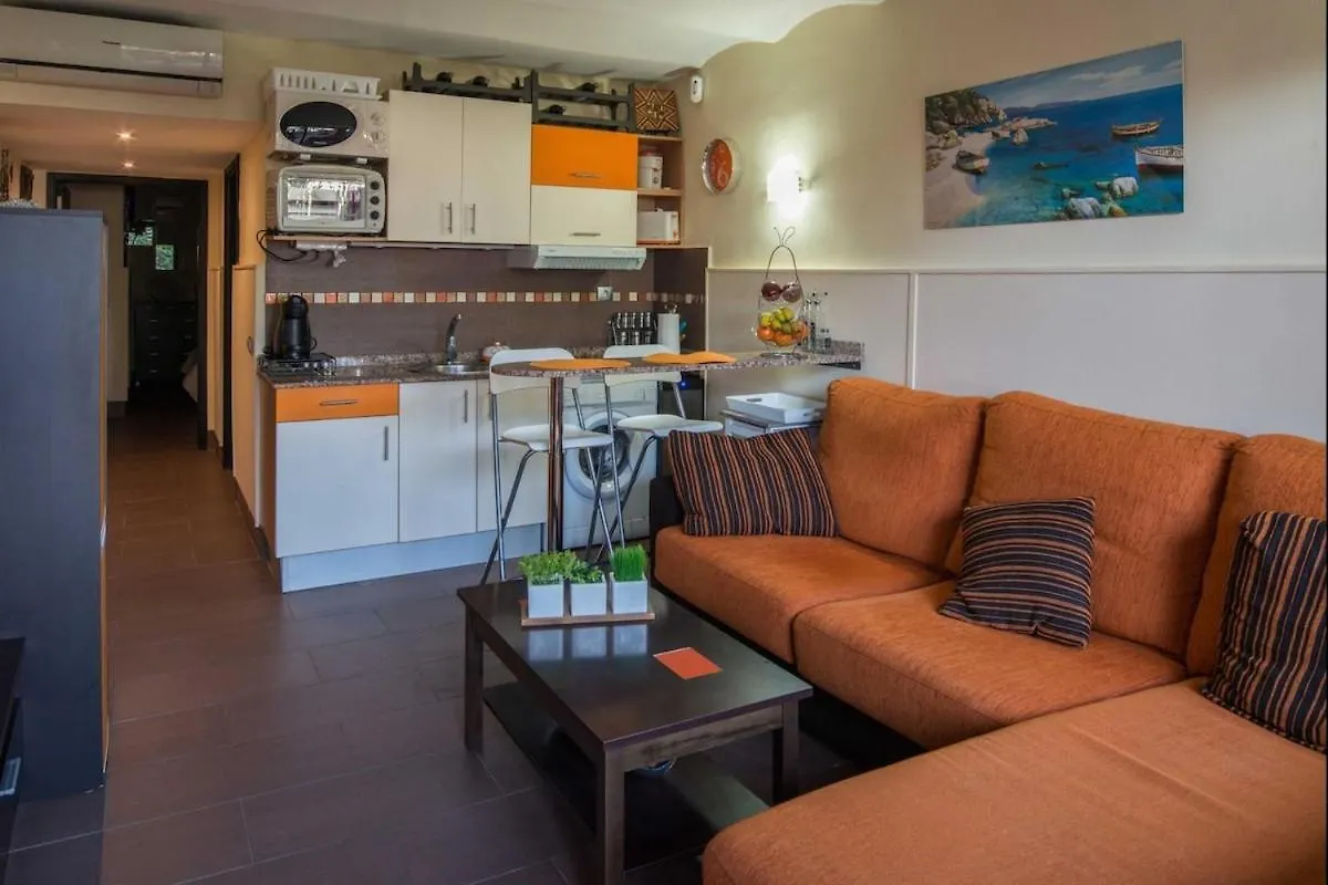 Lightbooking Sun Club San Agustin Con Acceso Directo Al Paseo De La Playa Del Aguila Villa San Bartolome de Tirajana  Holiday home San Bartolome de Tirajana (Gran Canaria)